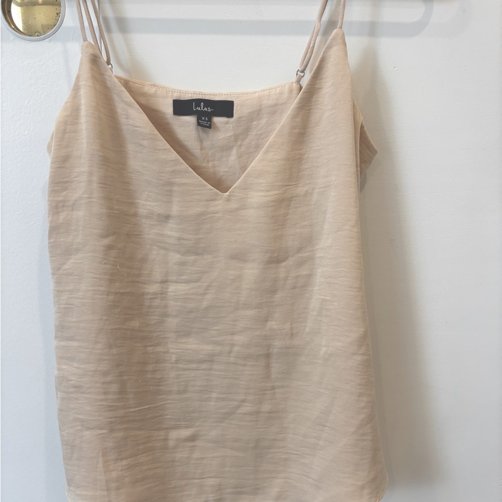 Lulus Satin sleeveless v neck